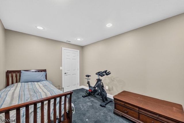 22 Jarombek Dr, Montville Twp., NJ 07082