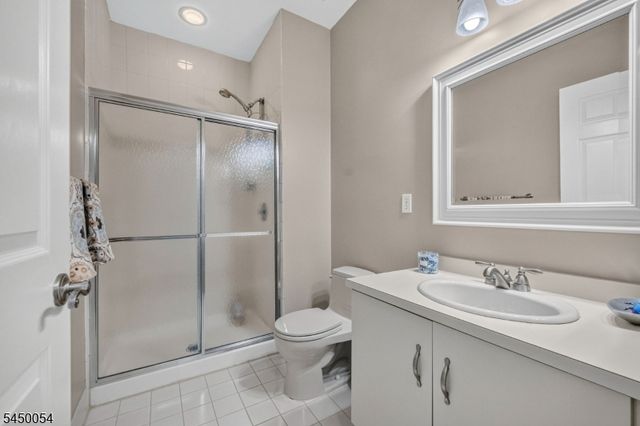 22 Jarombek Dr, Montville Twp., NJ 07082