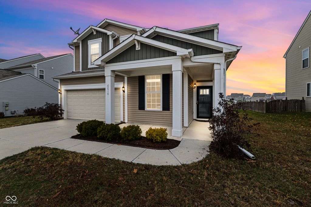 6614 Park Grove Boulevard, Whitestown, IN 46075