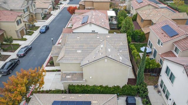 2098 E Axelson Drive, Fresno, CA 93730