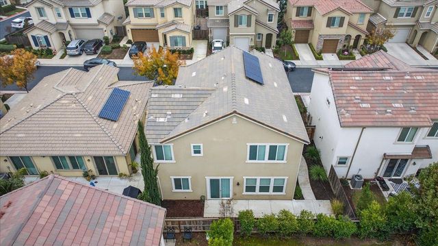 2098 E Axelson Drive, Fresno, CA 93730