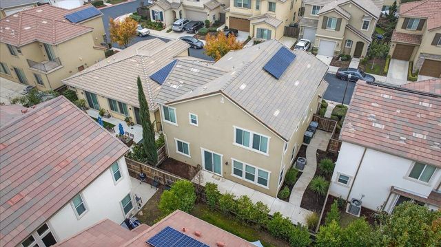 2098 E Axelson Drive, Fresno, CA 93730