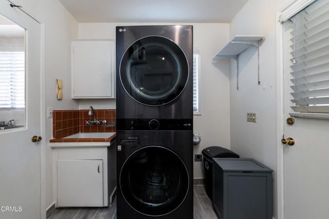 1305 Solita Road, Pasadena, CA 91103