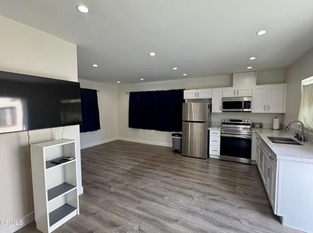 1305 Solita Road, Pasadena, CA 91103