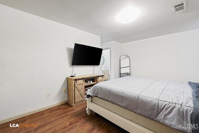 5612 McKee Road, Bakersfield, CA 93313