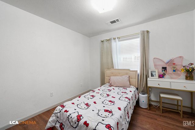 5612 McKee Road, Bakersfield, CA 93313