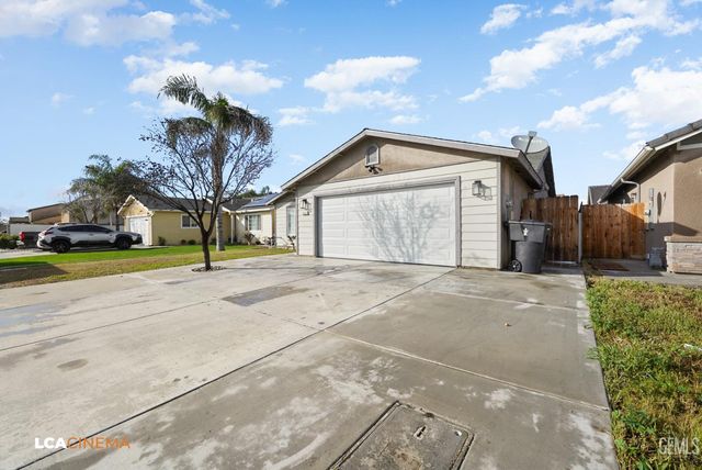 5612 McKee Road, Bakersfield, CA 93313