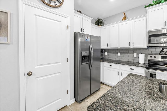 8637 DAYDREAM STREET, Sarasota, FL 34238