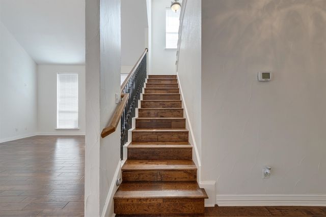 1404 Clearwater Court, Grapevine, TX 76051