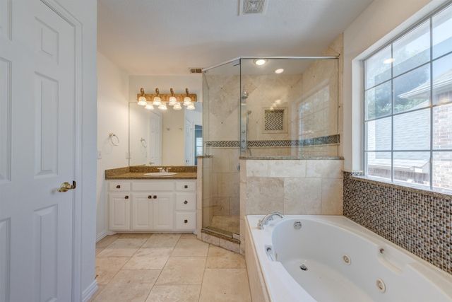 1404 Clearwater Court, Grapevine, TX 76051