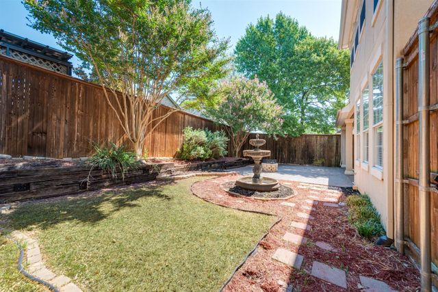 1404 Clearwater Court, Grapevine, TX 76051