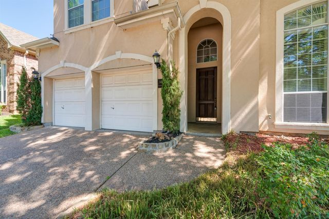 1404 Clearwater Court, Grapevine, TX 76051