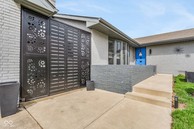 597 Lasher Drive, Seymour, IN 47274