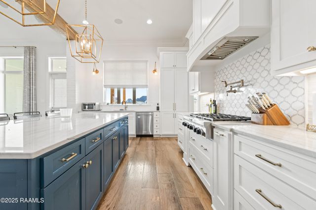 103 Golden Eye Drive, Lafayette, LA 70508