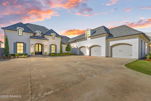 103 Golden Eye Drive, Lafayette, LA 70508