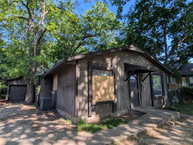 407 S Xanthus Avenue, Tulsa, OK 74104