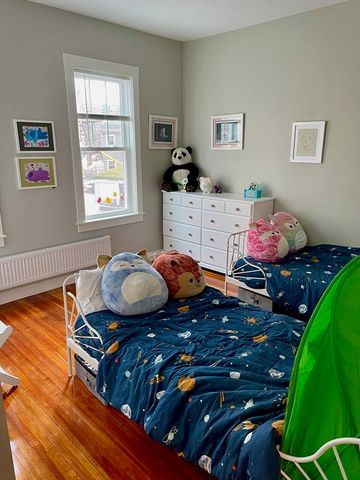 29 Vassal Ln 2, Cambridge, MA 02138