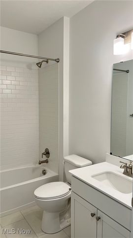 2160 Myla Way, Amherst, OH 44001