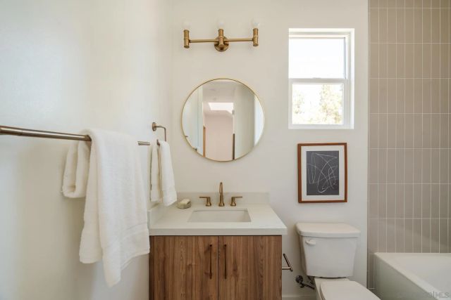 3862 N Emery Wy, Los Angeles, CA 90065