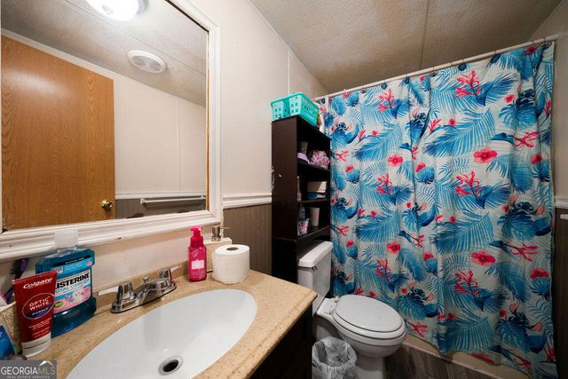 175 Garden Lake Drive, Carrollton, GA 30116