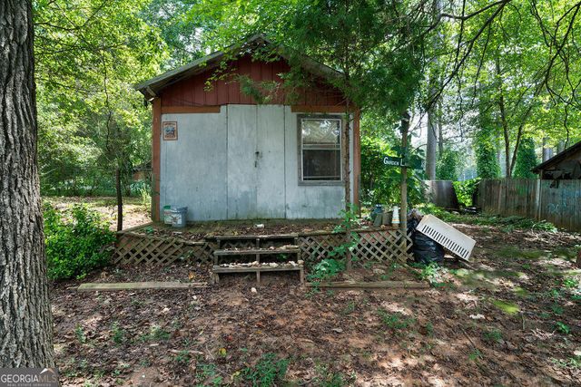 175 Garden Lake Drive, Carrollton, GA 30116