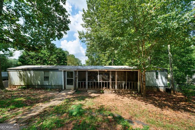 175 Garden Lake Drive, Carrollton, GA 30116