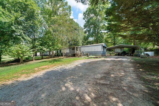 175 Garden Lake Drive, Carrollton, GA 30116