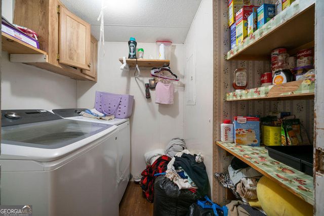 175 Garden Lake Drive, Carrollton, GA 30116