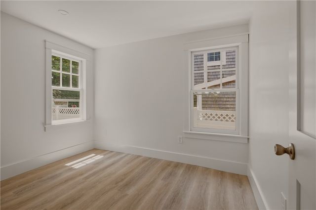 17 Dearborn Street, Newport, RI 02840