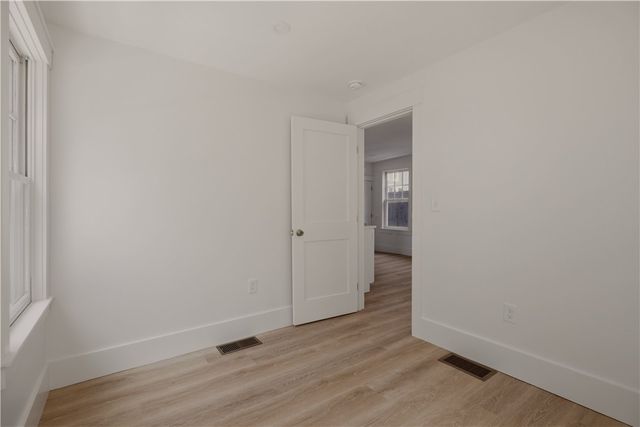 17 Dearborn Street, Newport, RI 02840