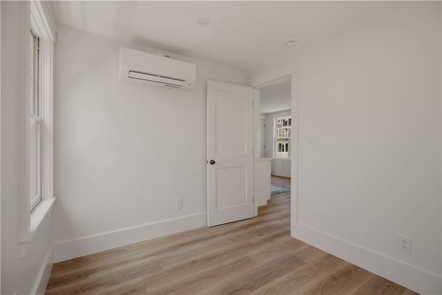 17 Dearborn Street, Newport, RI 02840
