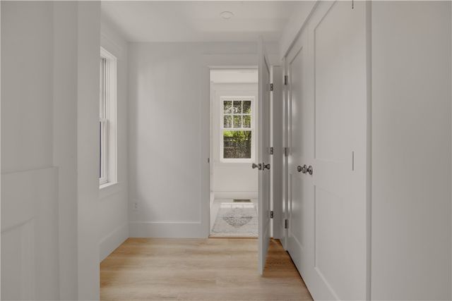 17 Dearborn Street, Newport, RI 02840