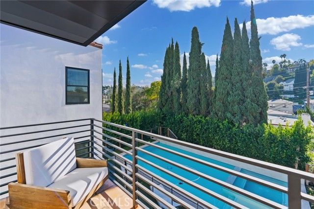 2656 Locksley, Los Angeles, CA 90039