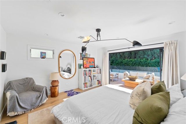 2656 Locksley, Los Angeles, CA 90039