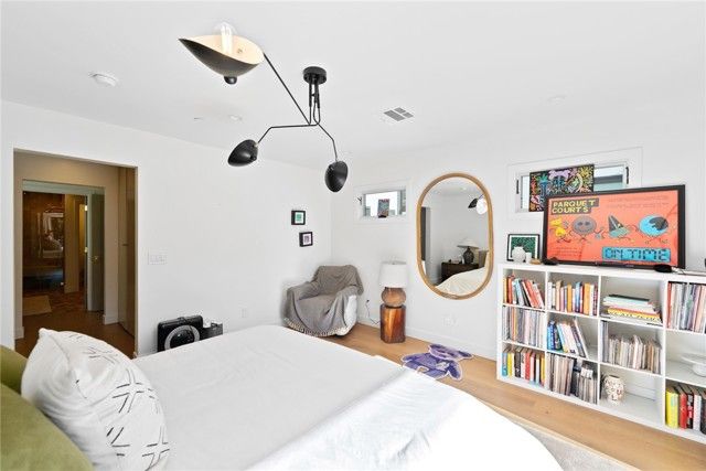 2656 Locksley, Los Angeles, CA 90039