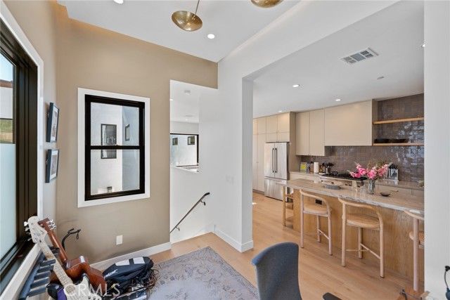 2656 Locksley, Los Angeles, CA 90039