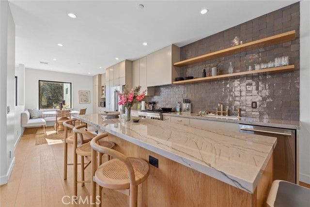 2656 Locksley, Los Angeles, CA 90039