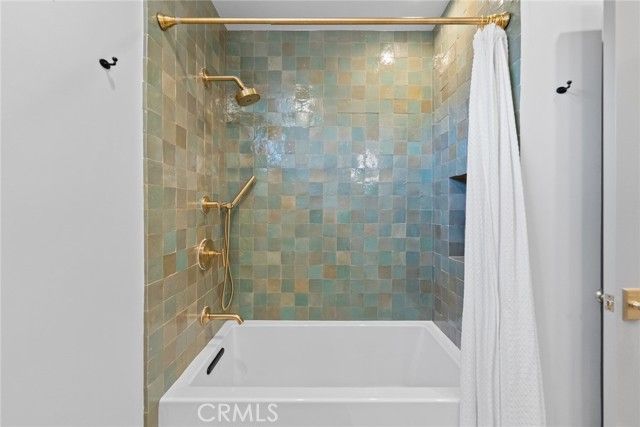 2656 Locksley, Los Angeles, CA 90039