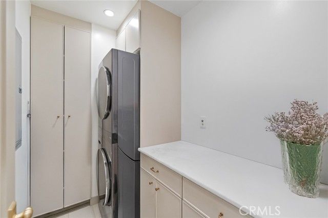 2656 Locksley, Los Angeles, CA 90039