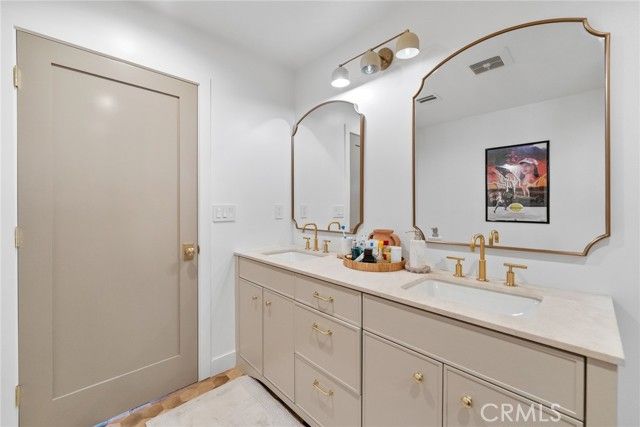 2656 Locksley, Los Angeles, CA 90039