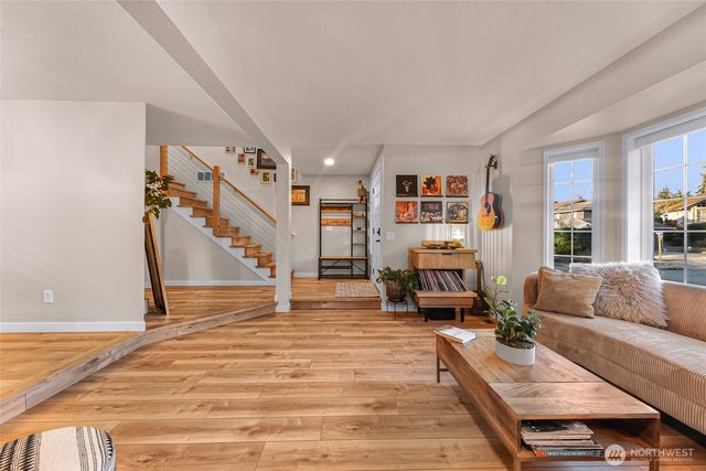 997 Goat Trail Loop Road, Mukilteo, WA 98275