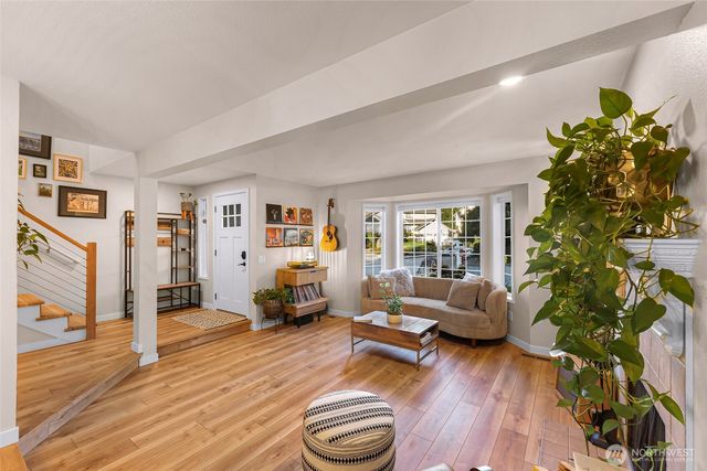 997 Goat Trail Loop Road, Mukilteo, WA 98275