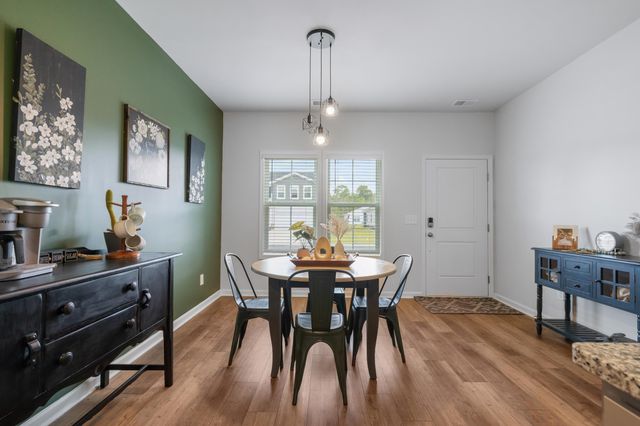 228 Averyville Dr., Conway, SC 29526