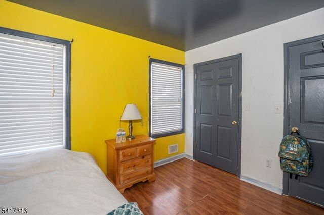 138 S Salem St, Dover Town, NJ 07801