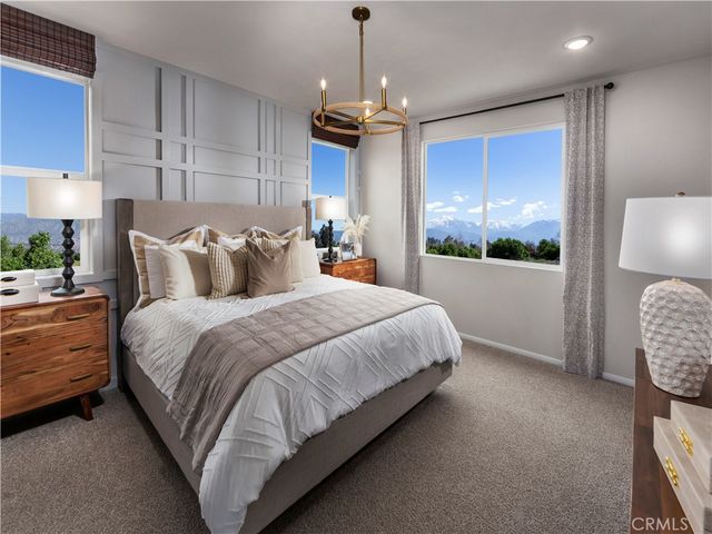 2051 Grapefruit Street, Redlands, CA 92374