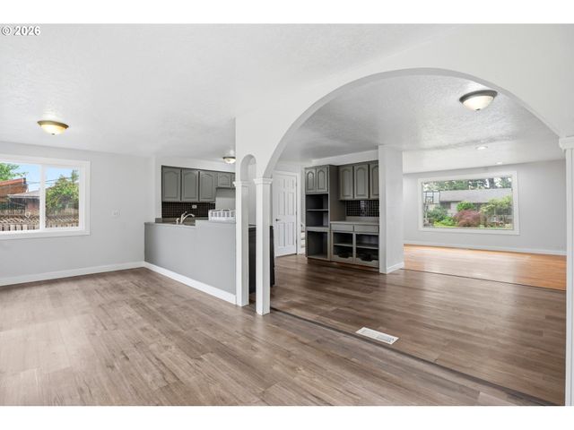 1203 Ne 190TH Pl, Portland, OR 97230