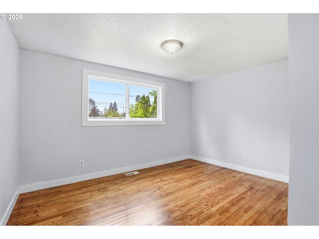 1203 Ne 190TH Pl, Portland, OR 97230