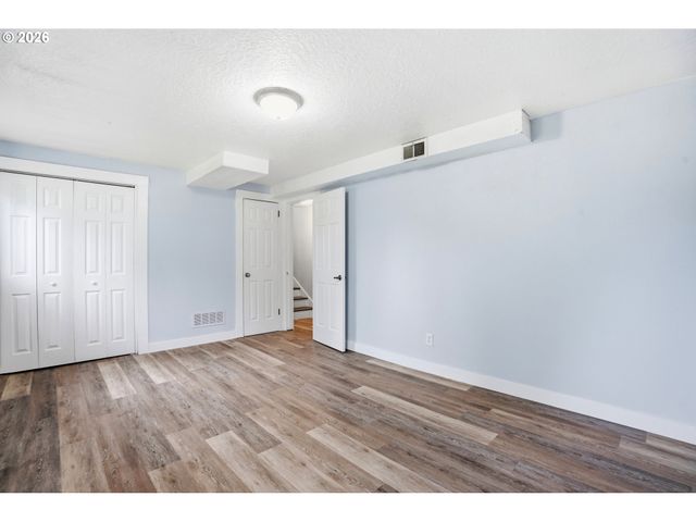 1203 Ne 190TH Pl, Portland, OR 97230