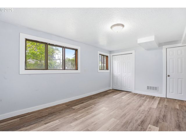 1203 Ne 190TH Pl, Portland, OR 97230