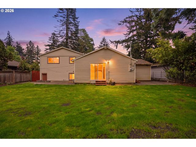 1203 Ne 190TH Pl, Portland, OR 97230